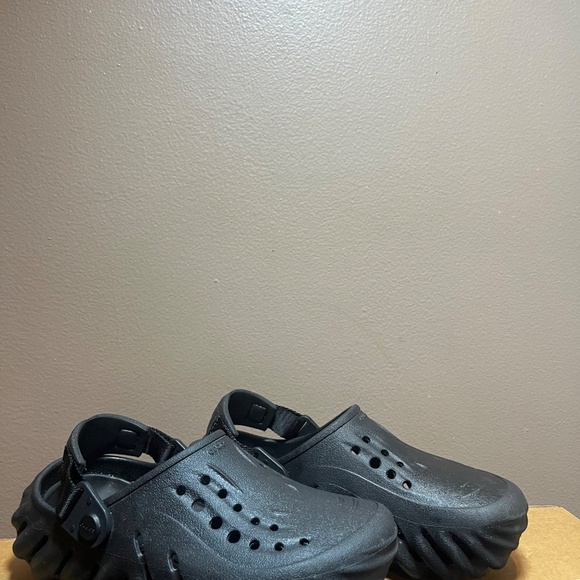 Crocs - Picture 4 of 7